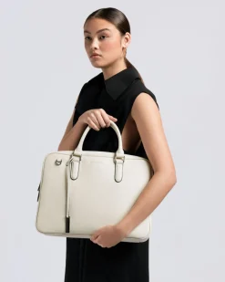 ADAM (online exclusive) | EGG SHELL