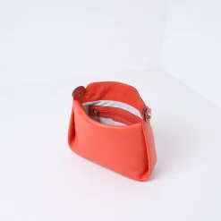 DUKE (online exclusive) | FIRE