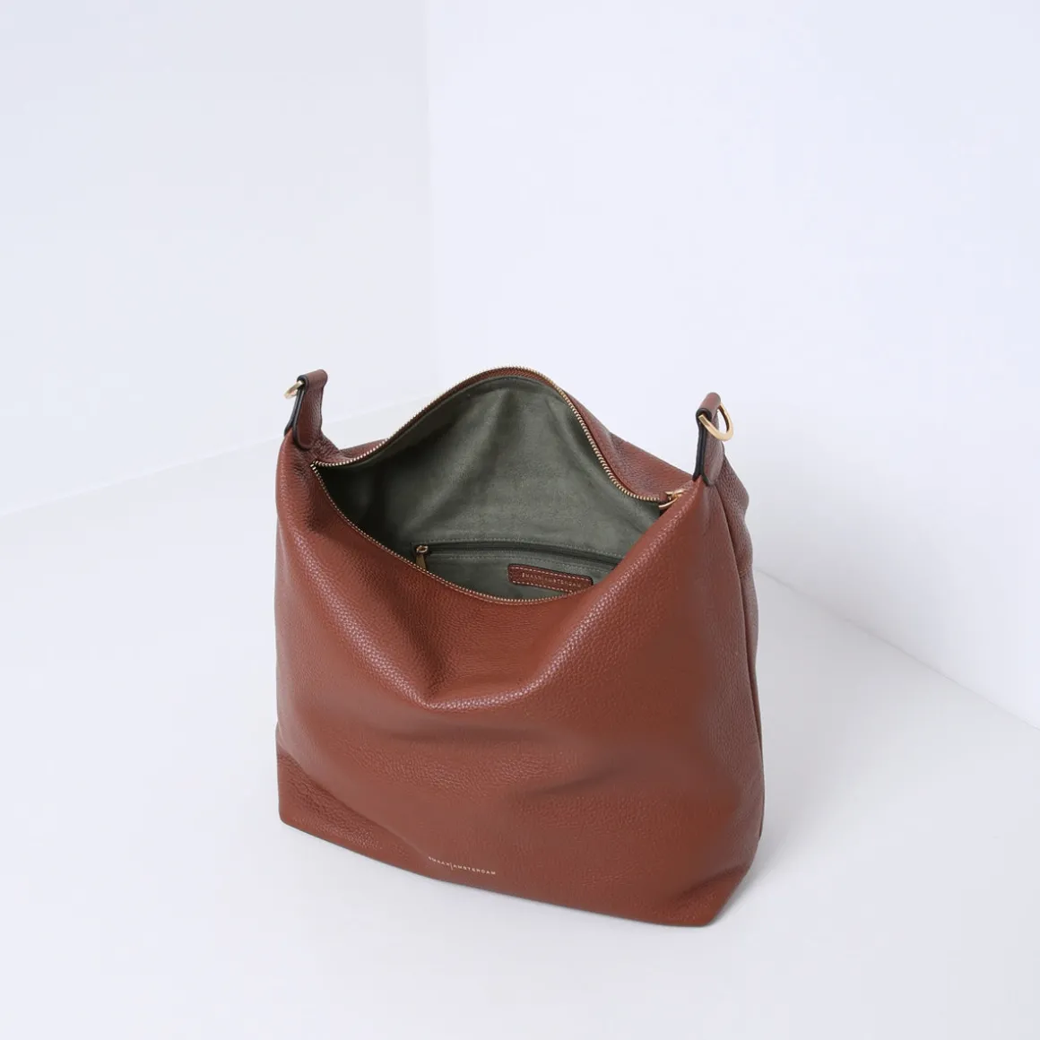 FLORIAN (online exclusive) | CAMEL