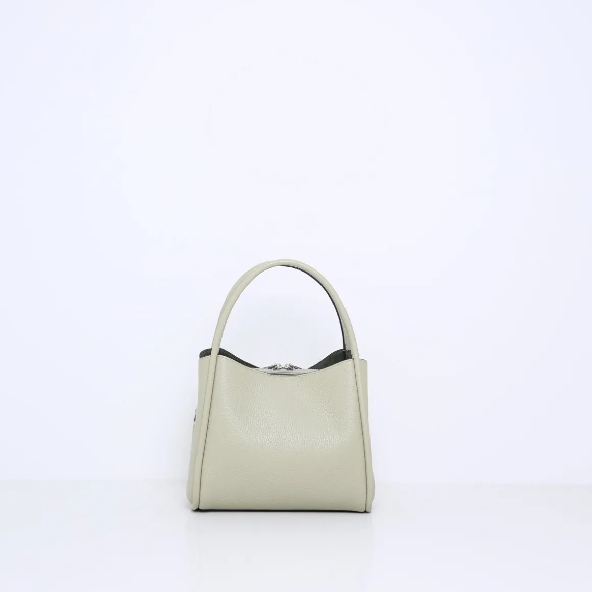 JENS (online exclusive) | OLIVE