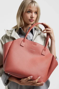 LOLA (online exclusive) | BRICK